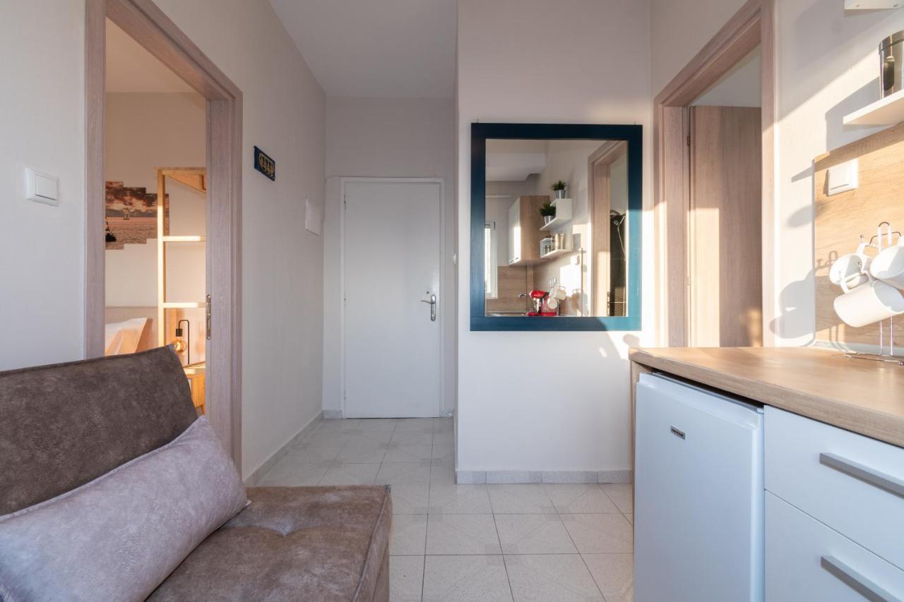Orion Apartman Néosz Marmarász Kültér fotó